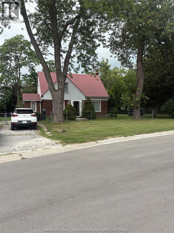 2539 ST PATRICKS, Windsor, Ontario