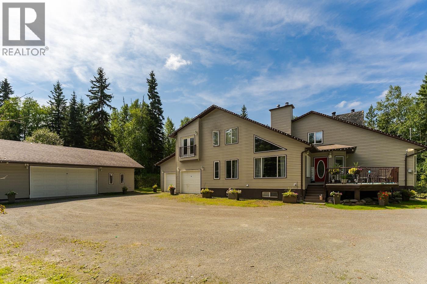 2730 Catherine Drive, Prince George, British Columbia  V2M 7B5 - Photo 2 - R3155787
