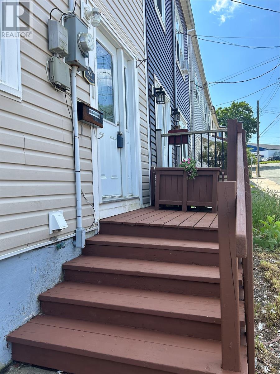 45 Franklyn Avenue, St. John's — photo 3