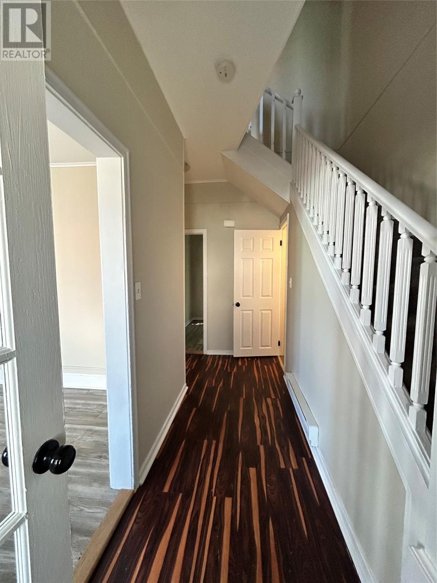 45 Franklyn Avenue, St. John's — photo 4