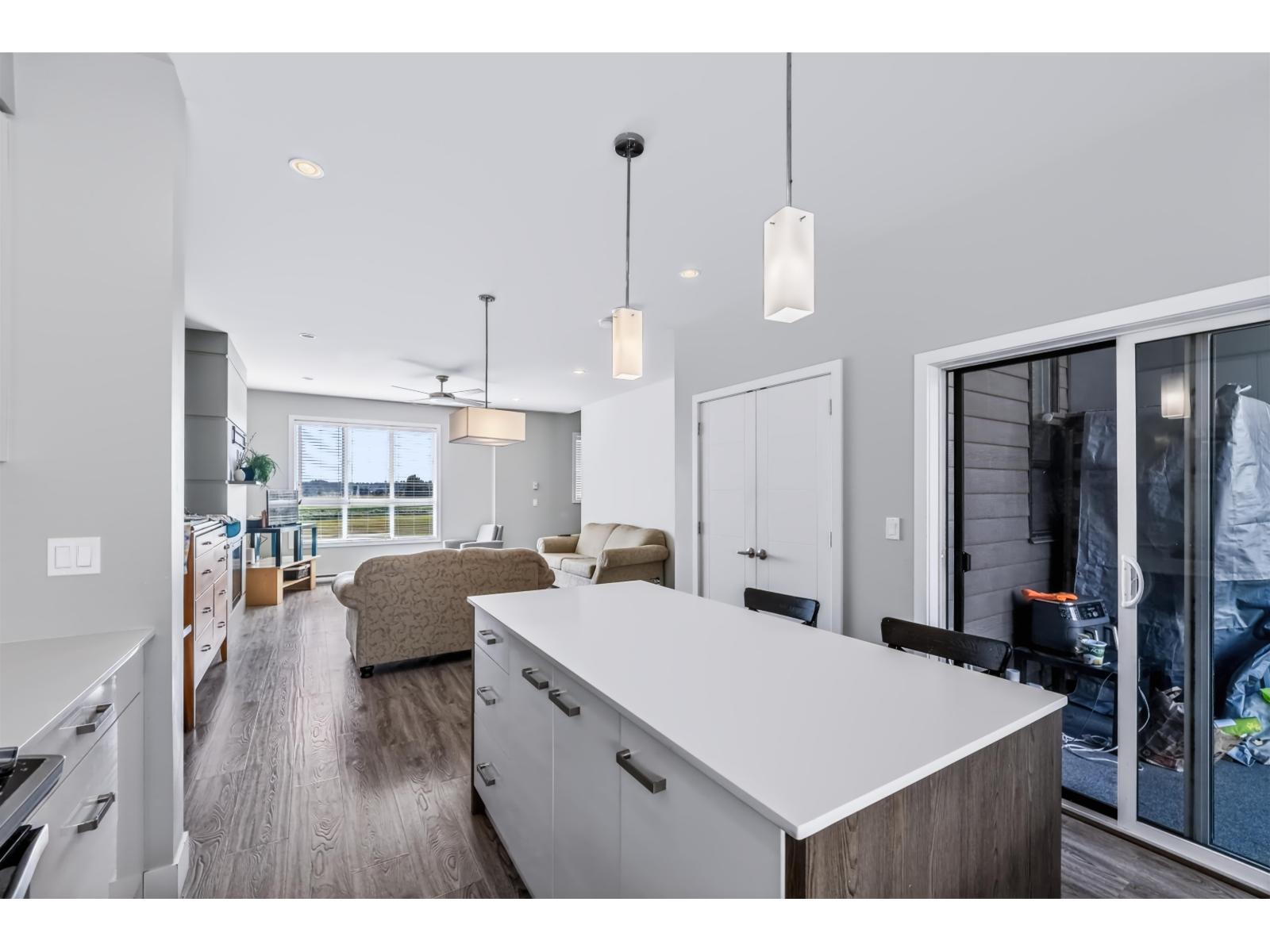 2 1938 North Parallel Road, Abbotsford, British Columbia  V3G 0H1 - Photo 11 - R3155573