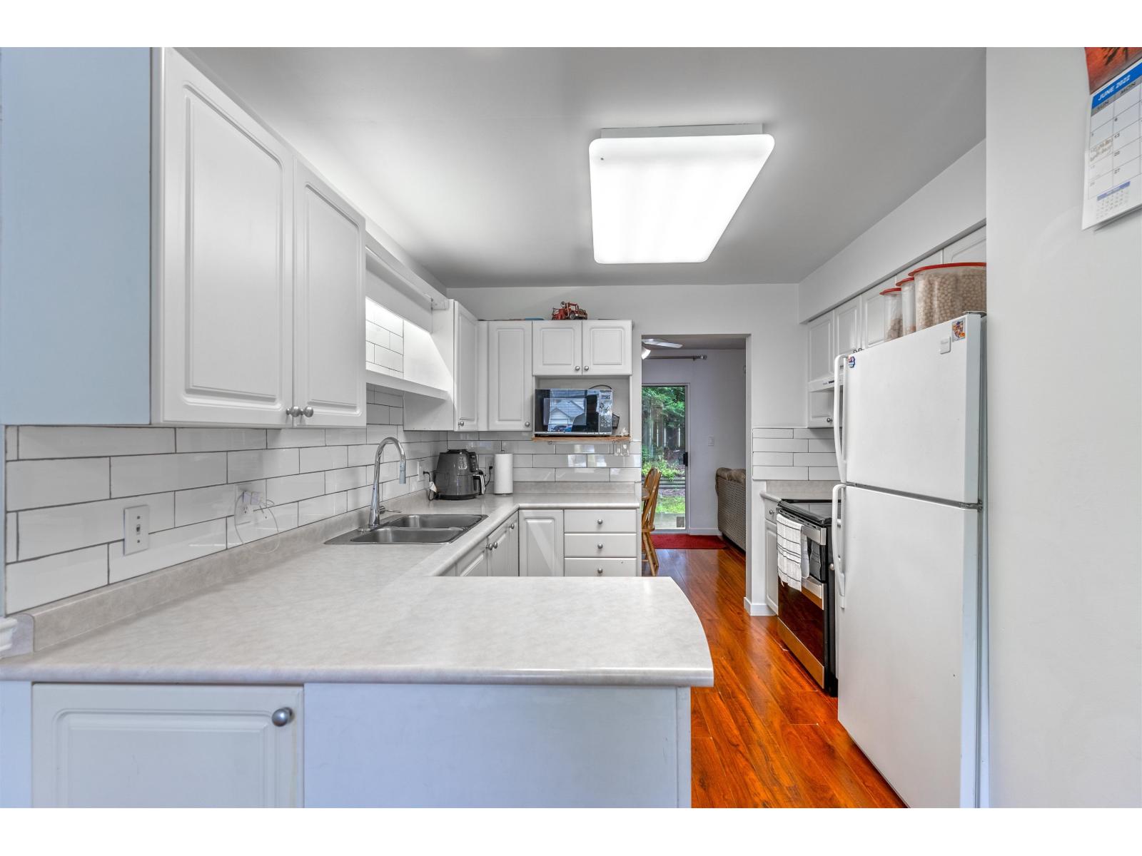 121 8655 King George Boulevard, Surrey, British Columbia  V3W 5C4 - Photo 10 - R3155634