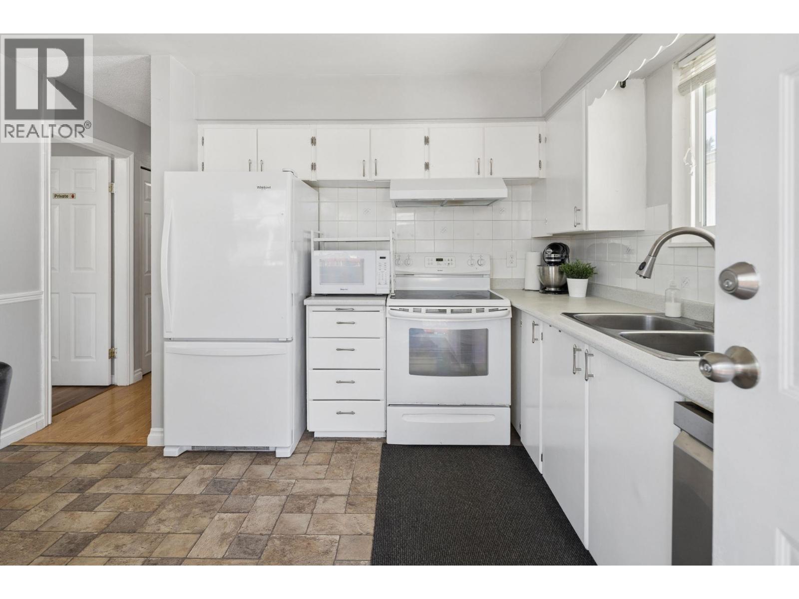 3464 Vincent Street, Port Coquitlam, British Columbia  V3B 3T7 - Photo 13 - R3155588