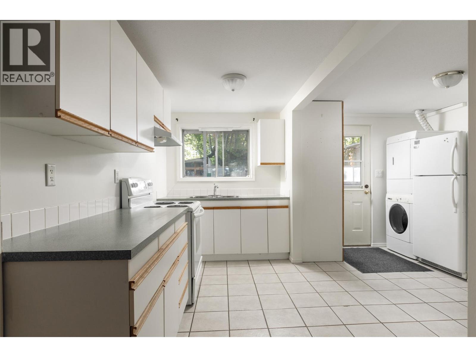 1441 Springfield Road, Kelowna, British Columbia  V1Y 5V2 - Photo 16 - 10397631