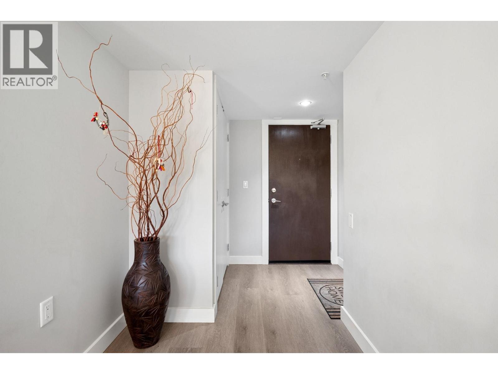 308 160 W 3rd Street, North Vancouver, British Columbia  V7M 0A9 - Photo 6 - R3155809