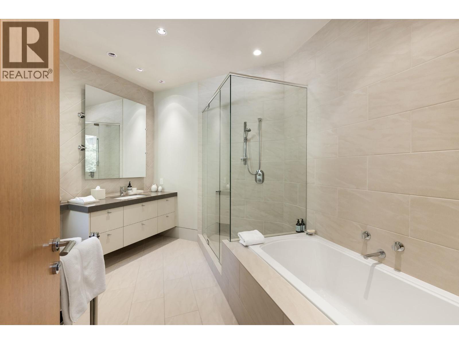 12831 No. 4 Road, Richmond, British Columbia  V7A 3A2 - Photo 28 - R3155836