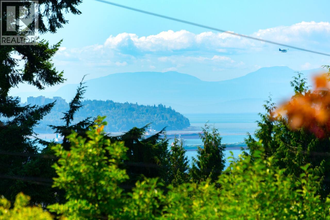 1241 Nepal Crescent, West Vancouver, British Columbia V7T 2H4 - Photo 14 - R3155843