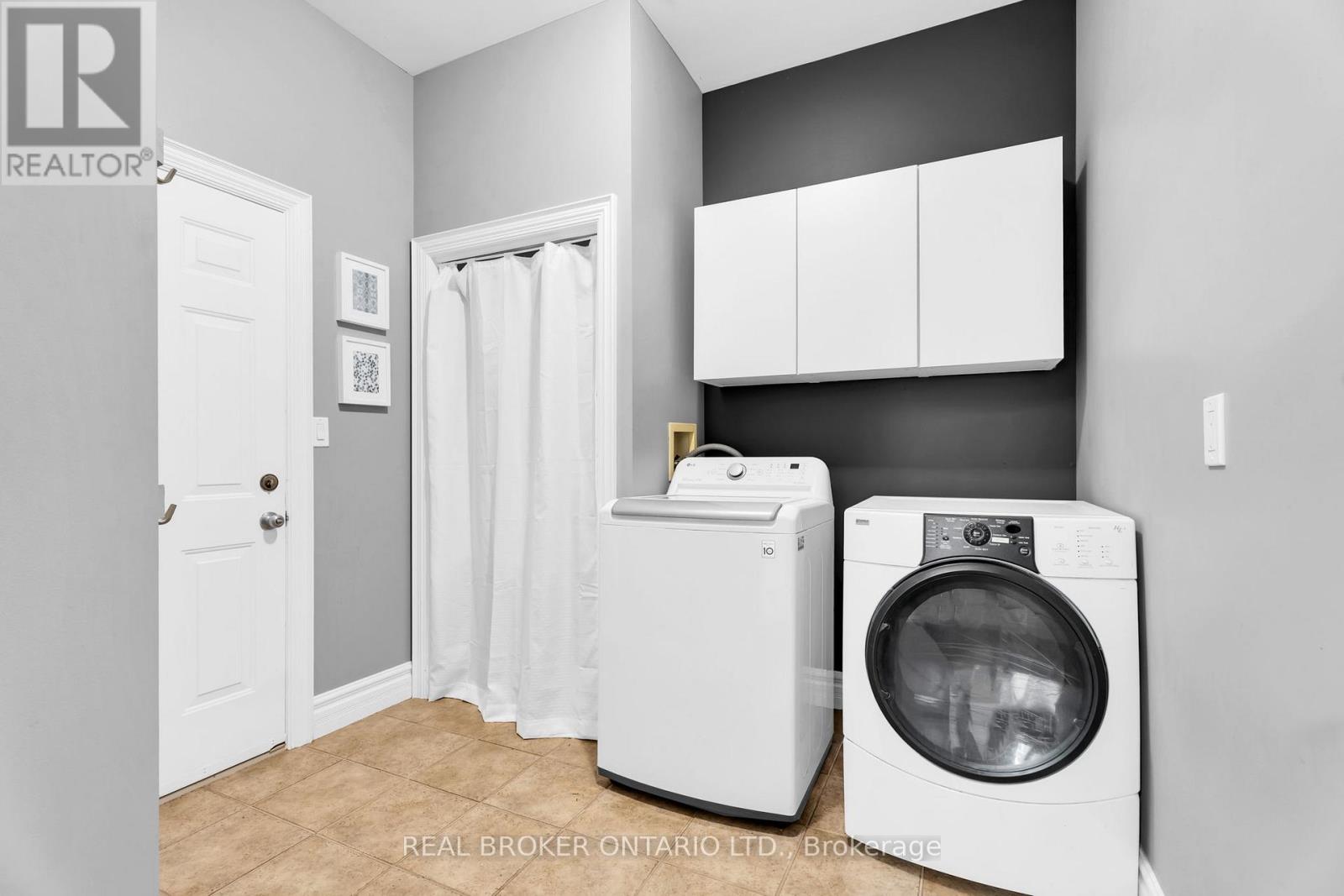 27 Rennie Street, Halton Hills, Ontario  L7J 2Y7 - Photo 23 - W13573786