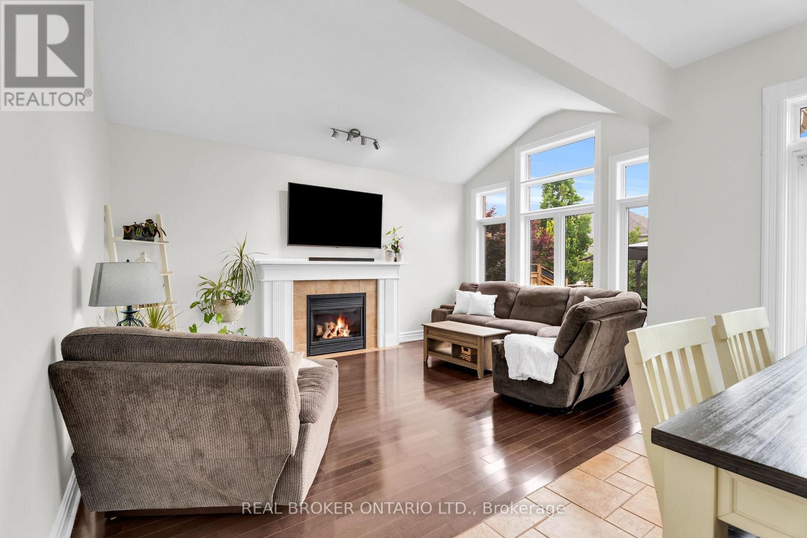 27 Rennie Street, Halton Hills, Ontario  L7J 2Y7 - Photo 20 - W13573786