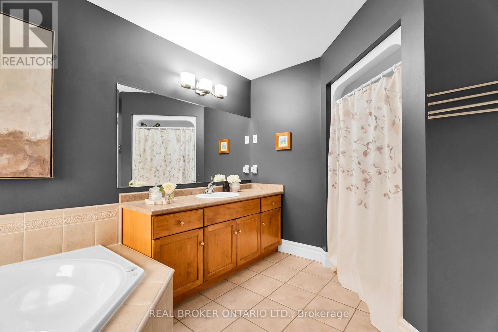 27 Rennie Street, Halton Hills, Ontario  L7J 2Y7 - Photo 28 - W13573786