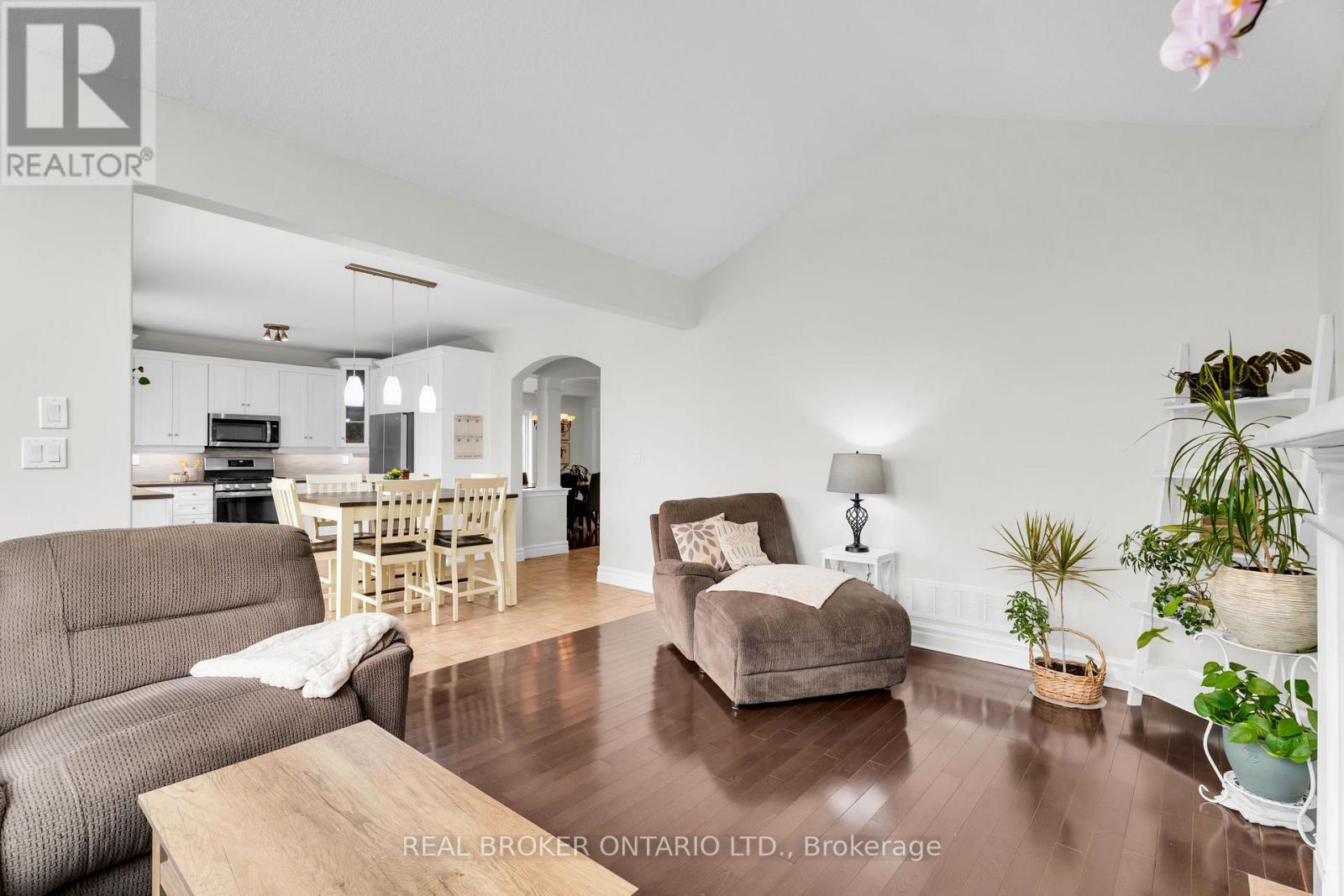 27 Rennie Street, Halton Hills, Ontario  L7J 2Y7 - Photo 21 - W13573786