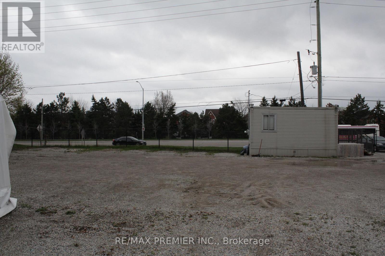 11859 Hurontario Street, Brampton, Ontario  L6Z 4P7 - Photo 9 - W13676690