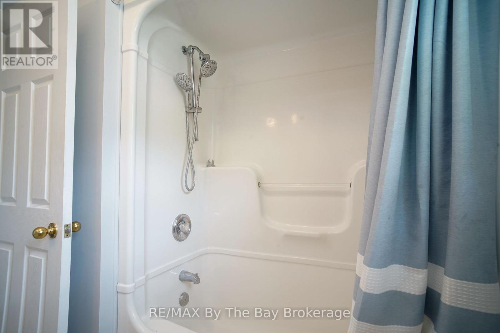 11 Indiana Avenue, Wasaga Beach, Ontario  L9Z 3A8 - Photo 14 - S13676752
