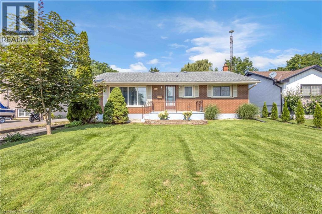 55 Young Street, Tillsonburg, Ontario  N4G 3H6 - Photo 1 - 40855951
