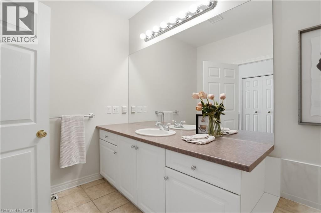 58 Glendale Avenue Unit# 12, St. Catharines, Ontario  L2T 2J3 - Photo 17 - 40855825