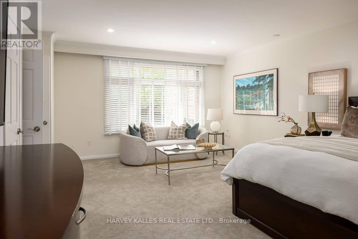92 Prue Avenue, Toronto, Ontario  M6B 1R5 - Photo 27 - C13676822