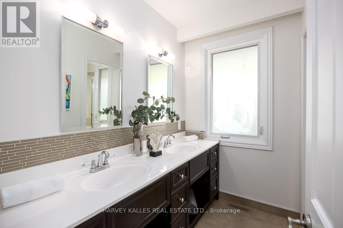 92 Prue Avenue, Toronto, Ontario  M6B 1R5 - Photo 36 - C13676822