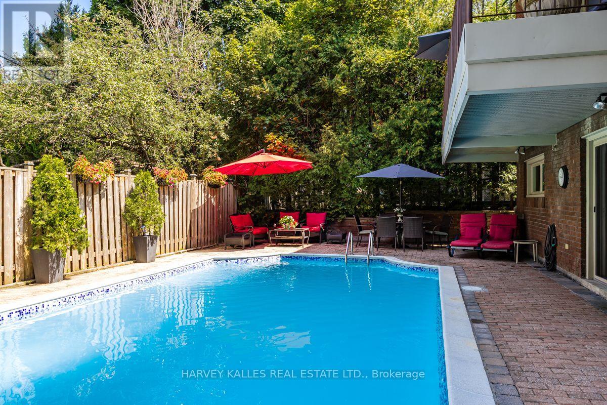 92 Prue Avenue, Toronto, Ontario  M6B 1R5 - Photo 42 - C13676822