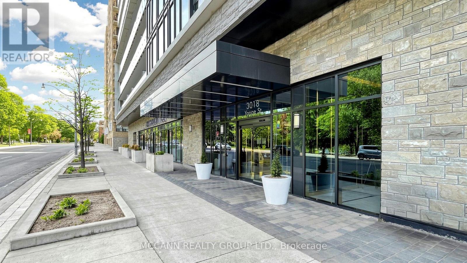 1112 - 3018 Yonge Street, Toronto, Ontario  M4N 0A5 - Photo 2 - C13676828