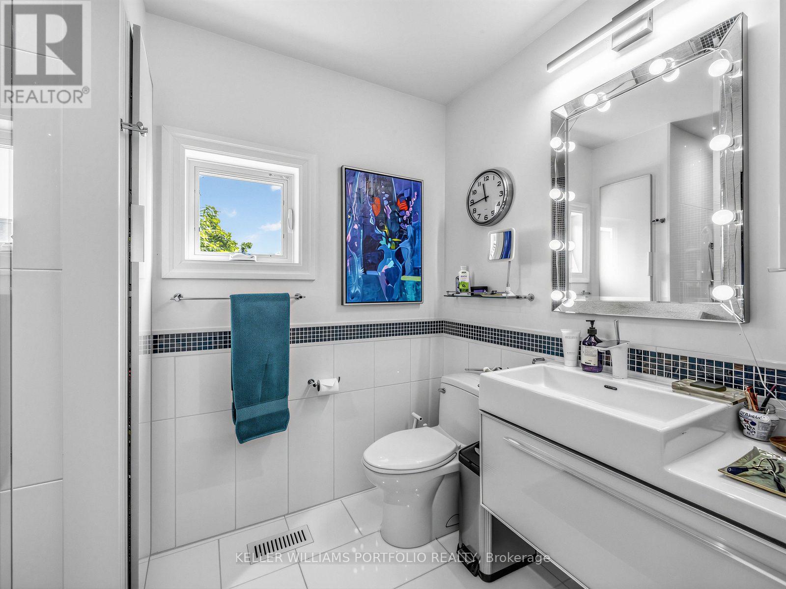 2c Shank Street W, Toronto, Ontario  M6J 3T8 - Photo 24 - C13676832