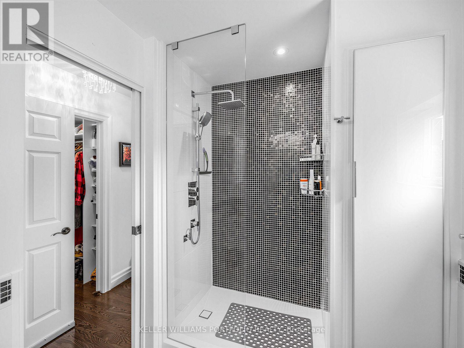 2c Shank Street W, Toronto, Ontario  M6J 3T8 - Photo 25 - C13676832