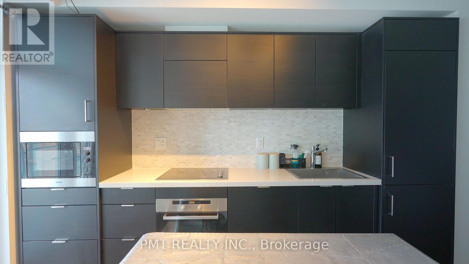 803 - 21 Widmer Street, Toronto, Ontario  M5V 0B8 - Photo 9 - C13676858