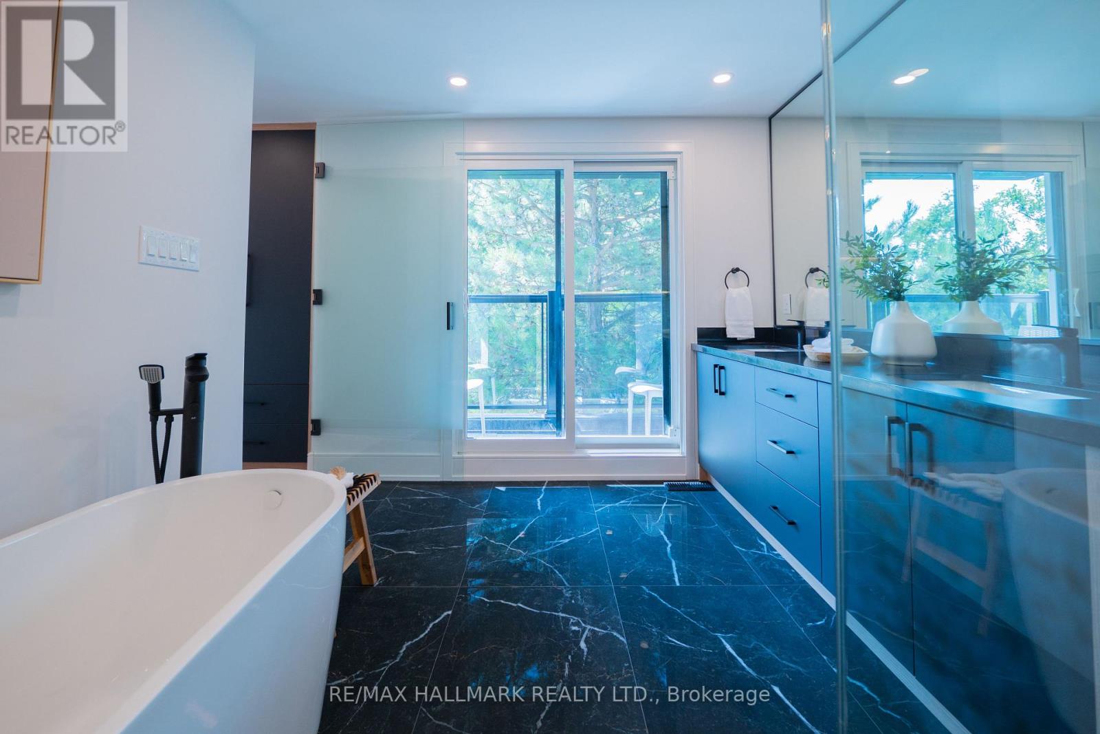 22 Harriet Street, Toronto, Ontario  M4L 2E9 - Photo 36 - E13676818