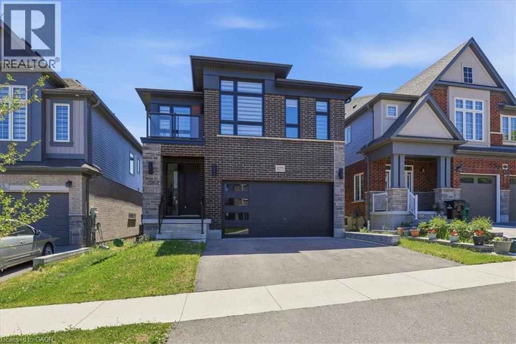 375 CHOKECHERRY Crescent, Waterloo, Ontario