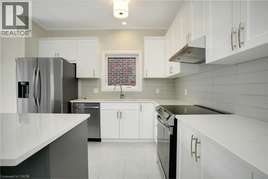 375 Chokecherry Crescent, Waterloo, Ontario  N2V 0H1 - Photo 4 - 40837497