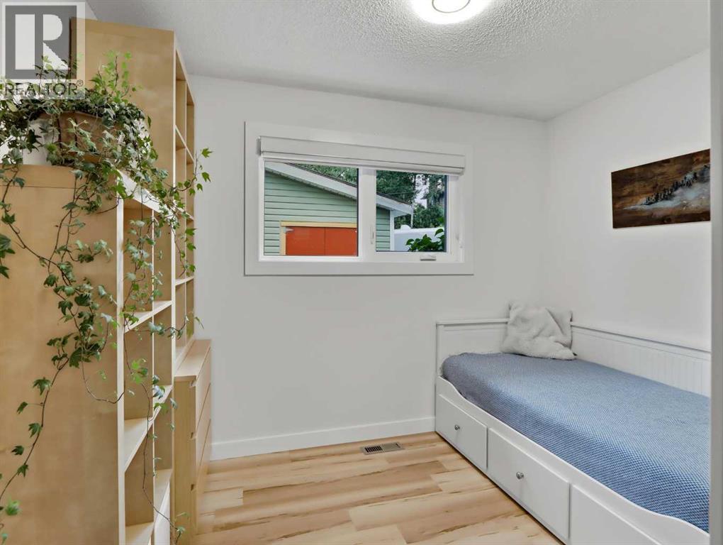 21 Barrier Mountain Drive Drive, Exshaw, Alberta  T0L 2C0 - Photo 10 - A2337250