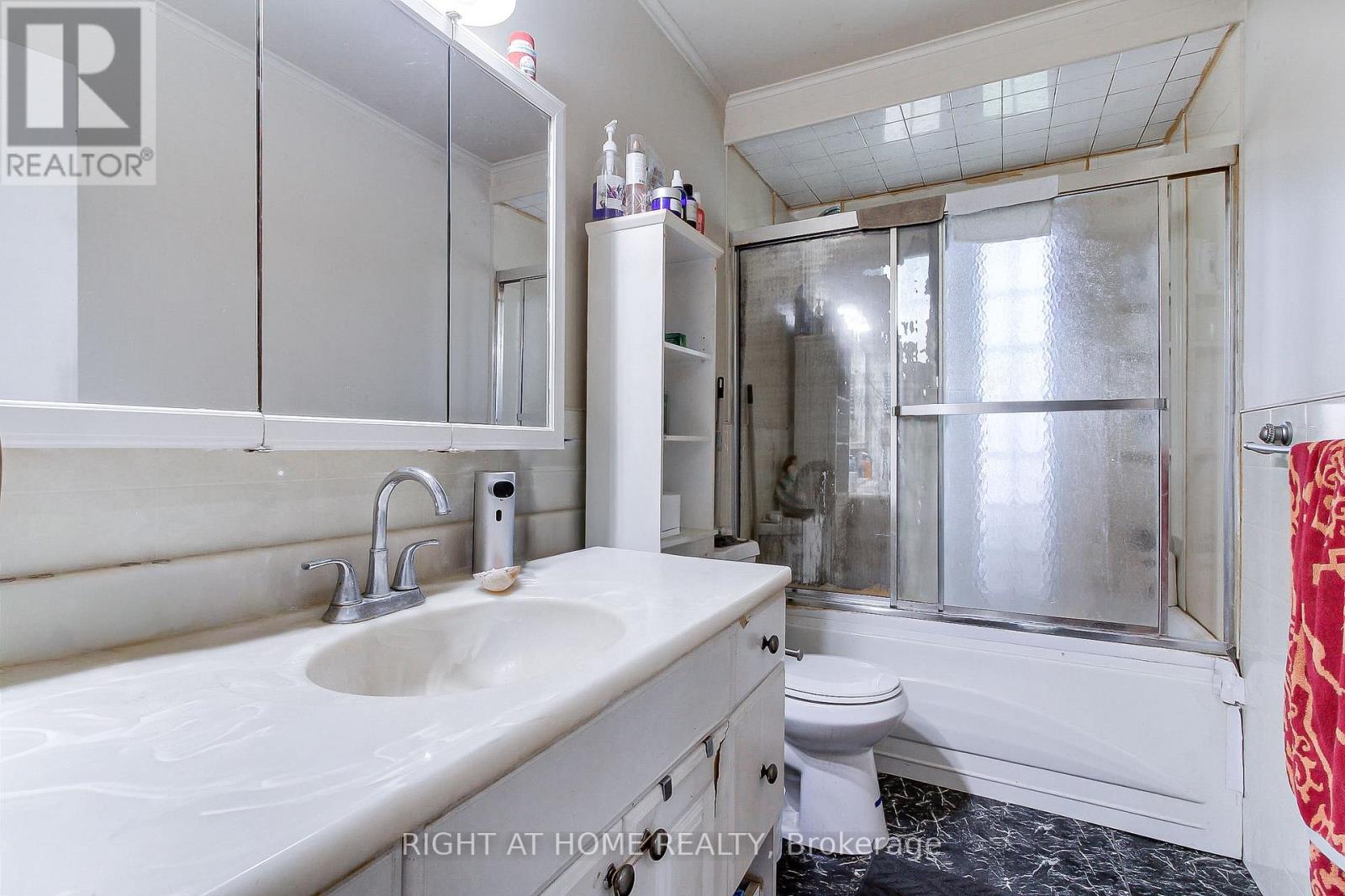 1384 Graham Side Road, King, Ontario  L3Y 4V9 - Photo 12 - N13676868