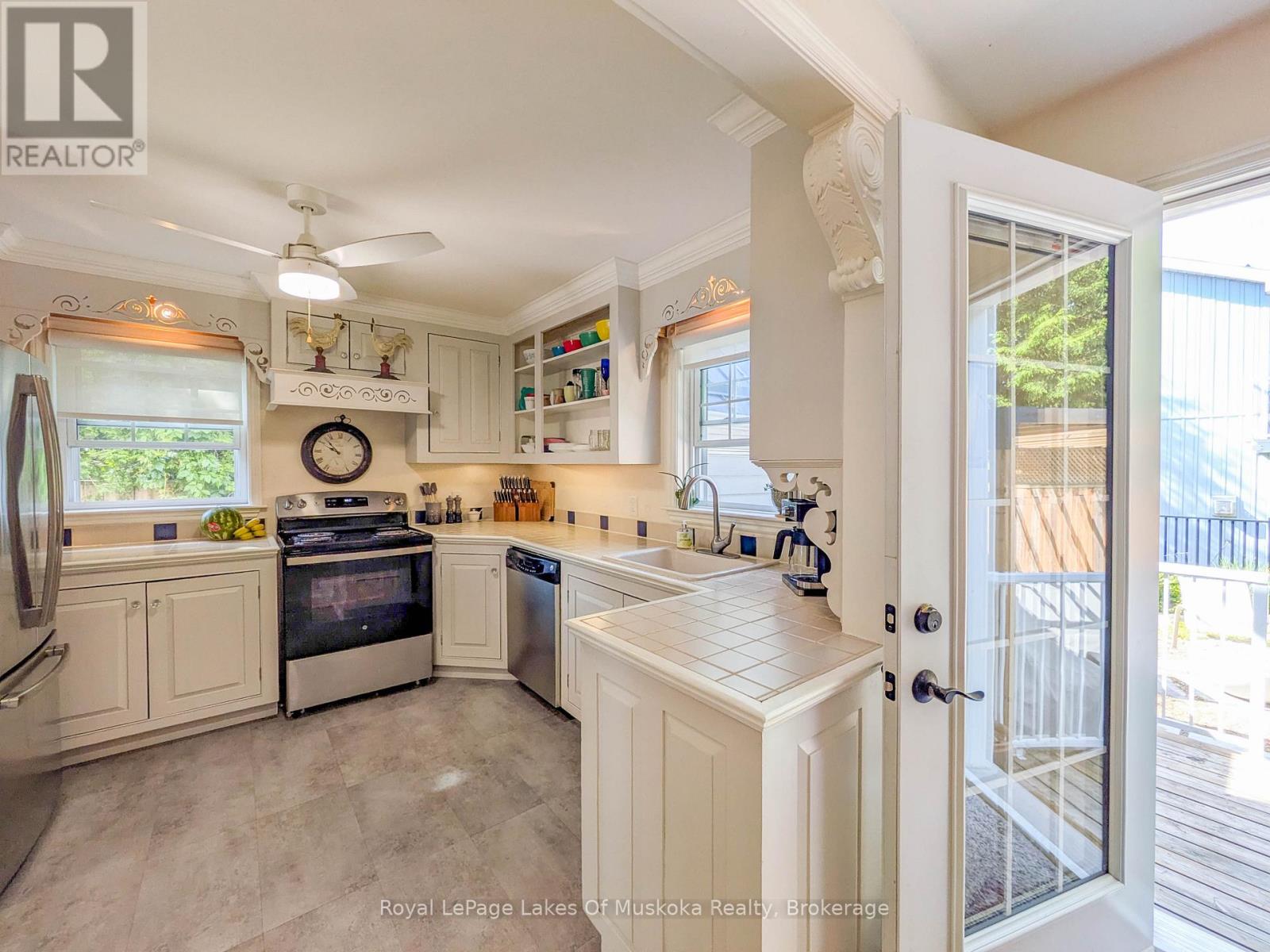 212 James Street, Bracebridge, Ontario  P1L 2B8 - Photo 13 - X13627566