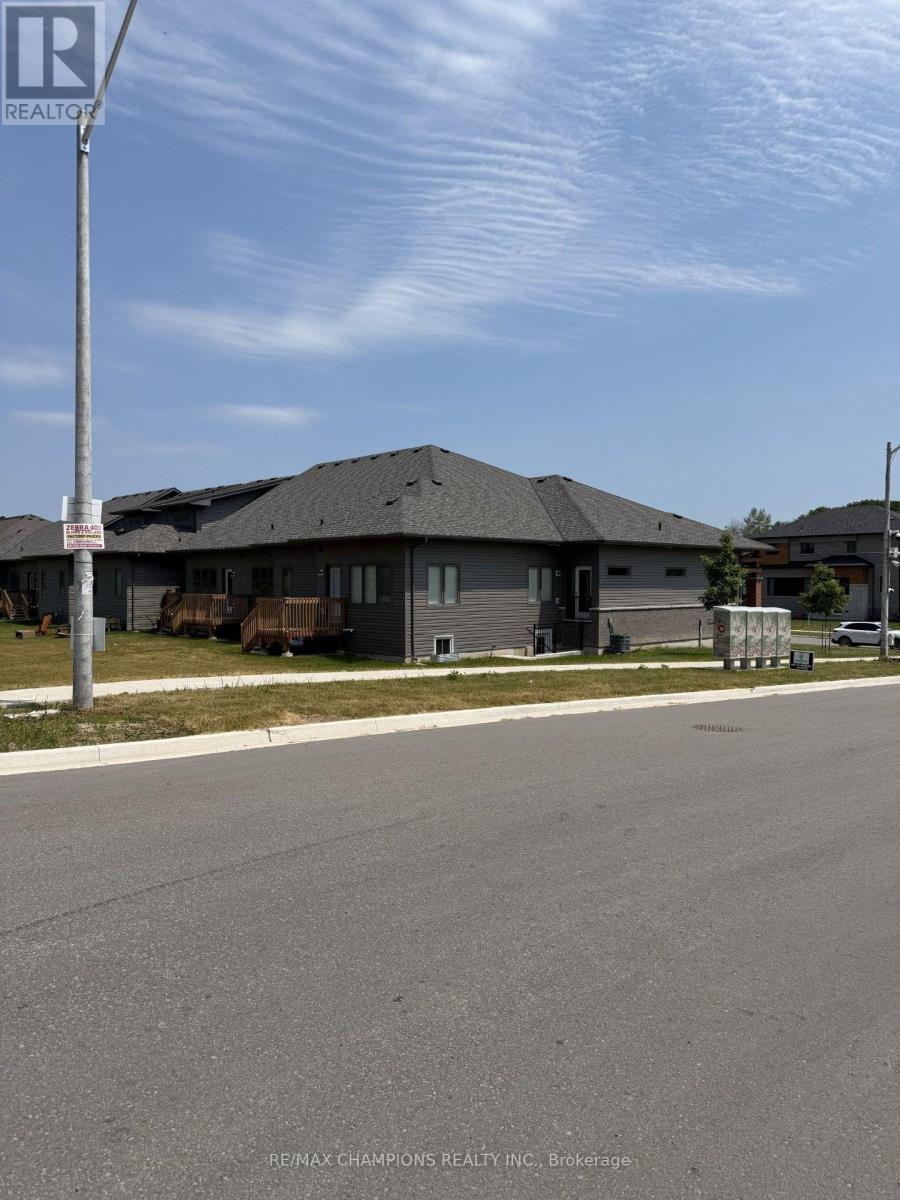 3080 Sandy Acres Avenue, Severn, Ontario  L3V 8P8 - Photo 2 - S13502444