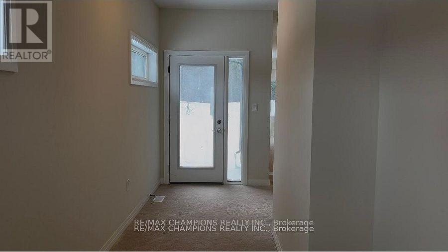 3080 Sandy Acres Avenue, Severn, Ontario  L3V 8P8 - Photo 4 - S13502444