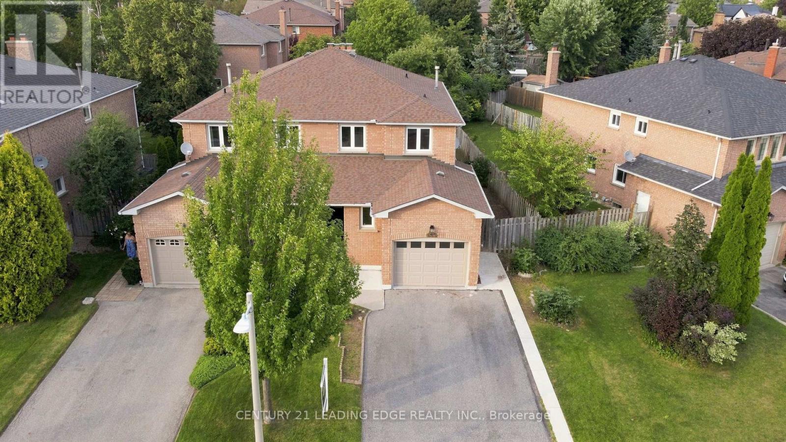 183 Hopewell Road, Oakville, Ontario  L6H 5Y9 - Photo 1 - W13676770