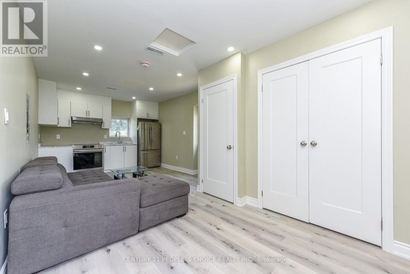 8 Fidelia Crescent, Brampton, Ontario  L6T 3P8 - Photo 38 - W13676792