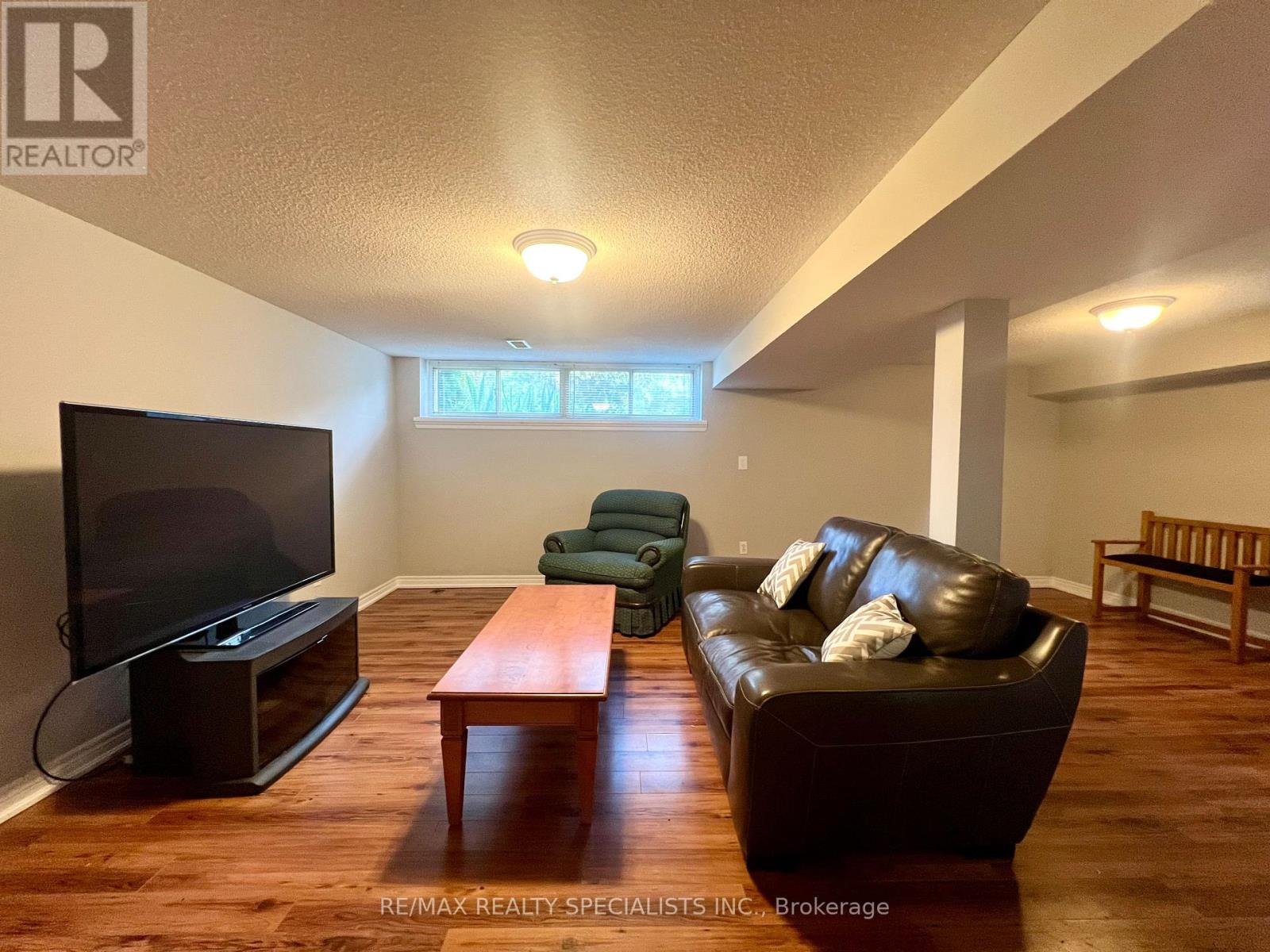 Lower - 1763 Sandgate Crescent, Mississauga, Ontario  L5J 2E7 - Photo 8 - W13676800