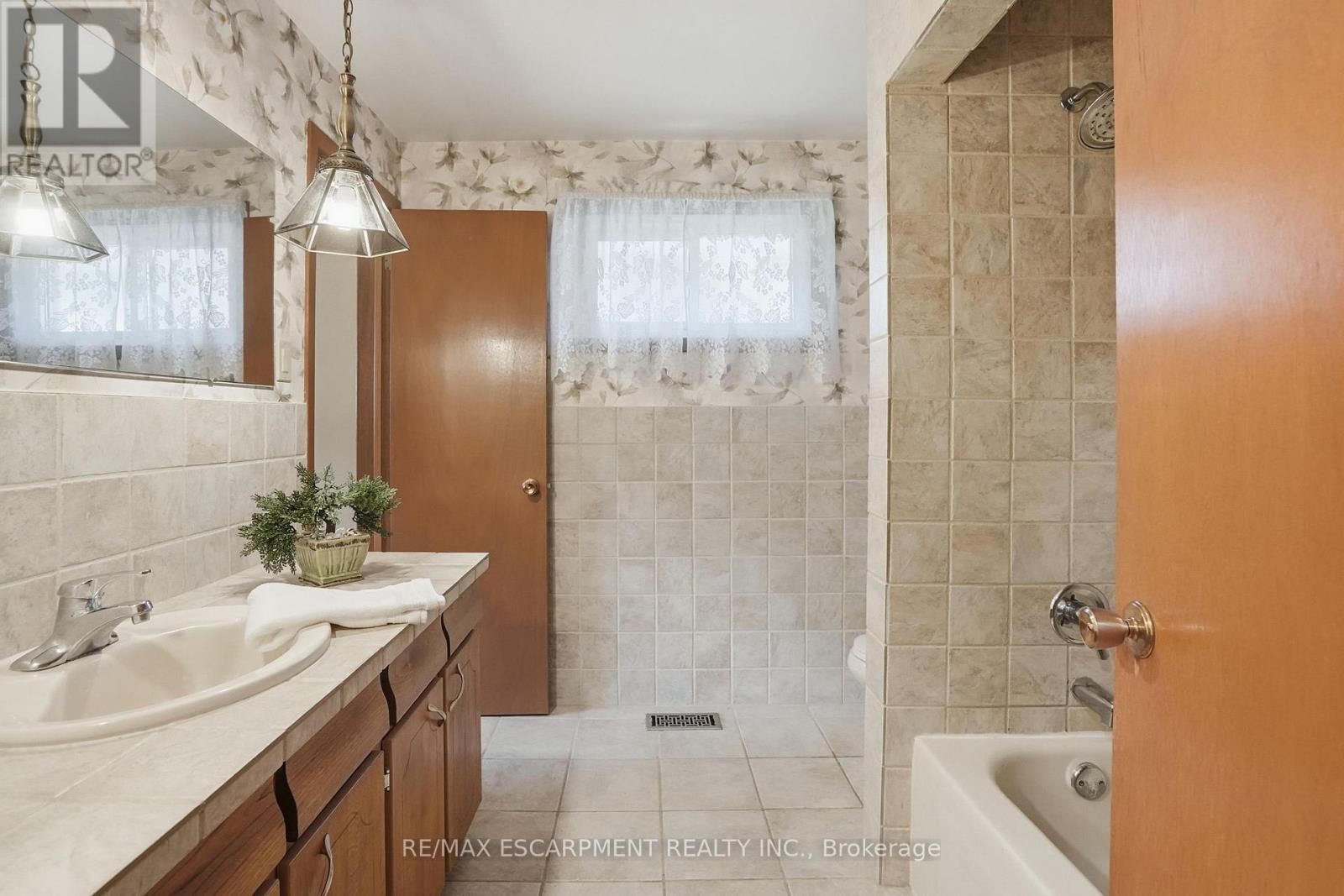 5155 Idlewood Crescent, Burlington, Ontario  L7L 3Y5 - Photo 21 - W13676862