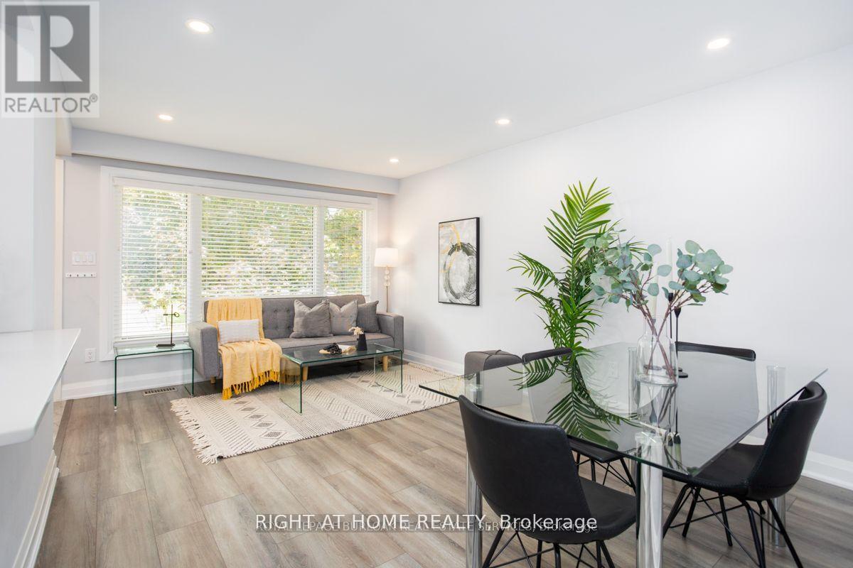 Main - 576 Turner Drive, Burlington, Ontario  L7L 2W7 - Photo 2 - W13676864