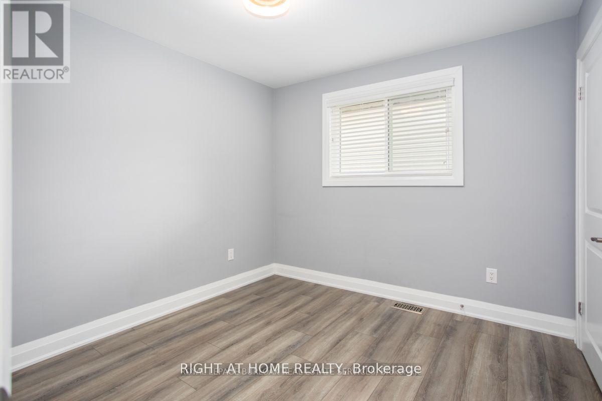 Main - 576 Turner Drive, Burlington, Ontario  L7L 2W7 - Photo 7 - W13676864