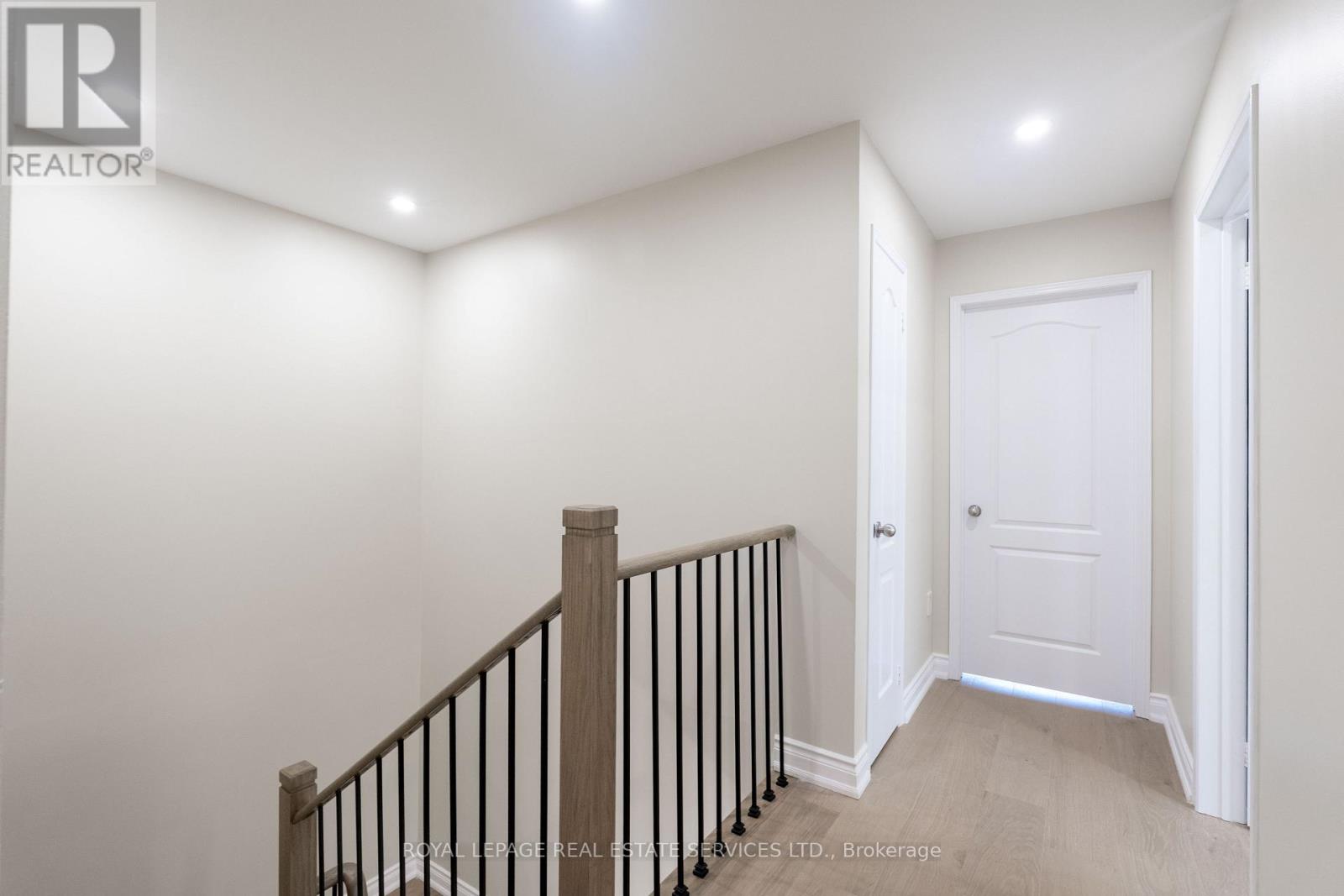 3955 Foxwood Avenue, Mississauga, Ontario  L5N 7V4 - Photo 13 - W13676866