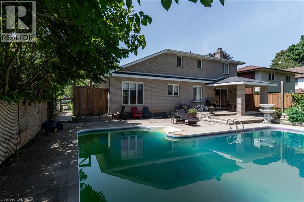 267 Memorial Drive, Brantford, Ontario  N3R 7G6 - Photo 7 - 40855827