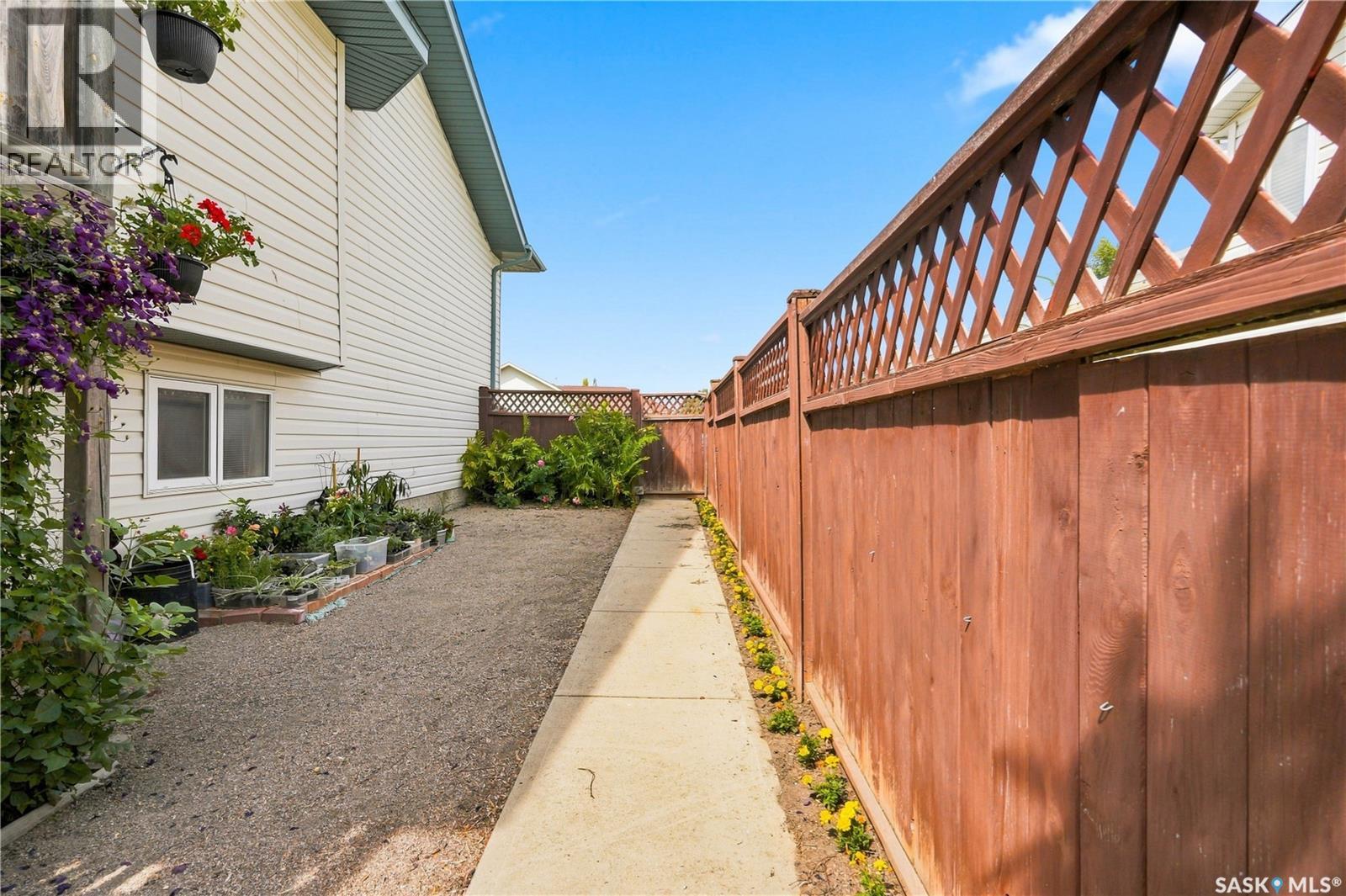 518 Peterson Crescent, Saskatoon, Saskatchewan  S7L 7H7 - Photo 46 - SK045632