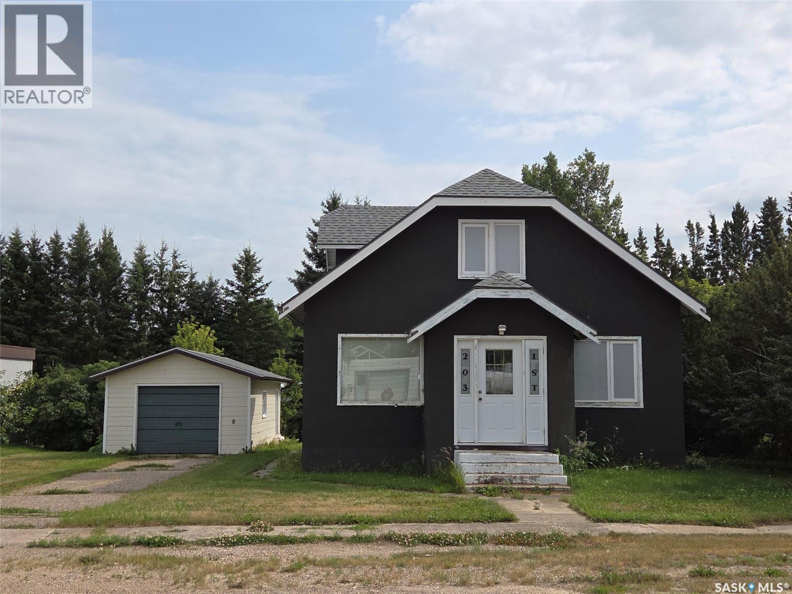 203 1st STREET S, Middle Lake, Saskatchewan