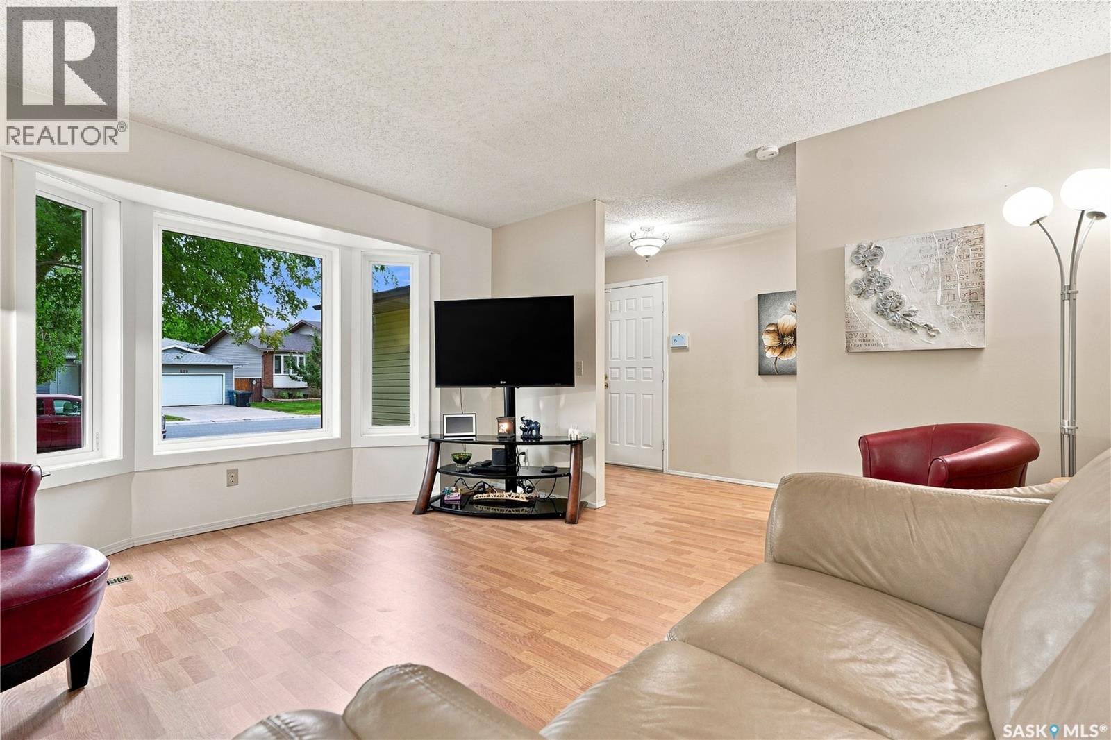 619 Addie Crescent, Saskatoon, Saskatchewan  S7N 3K6 - Photo 6 - SK045604