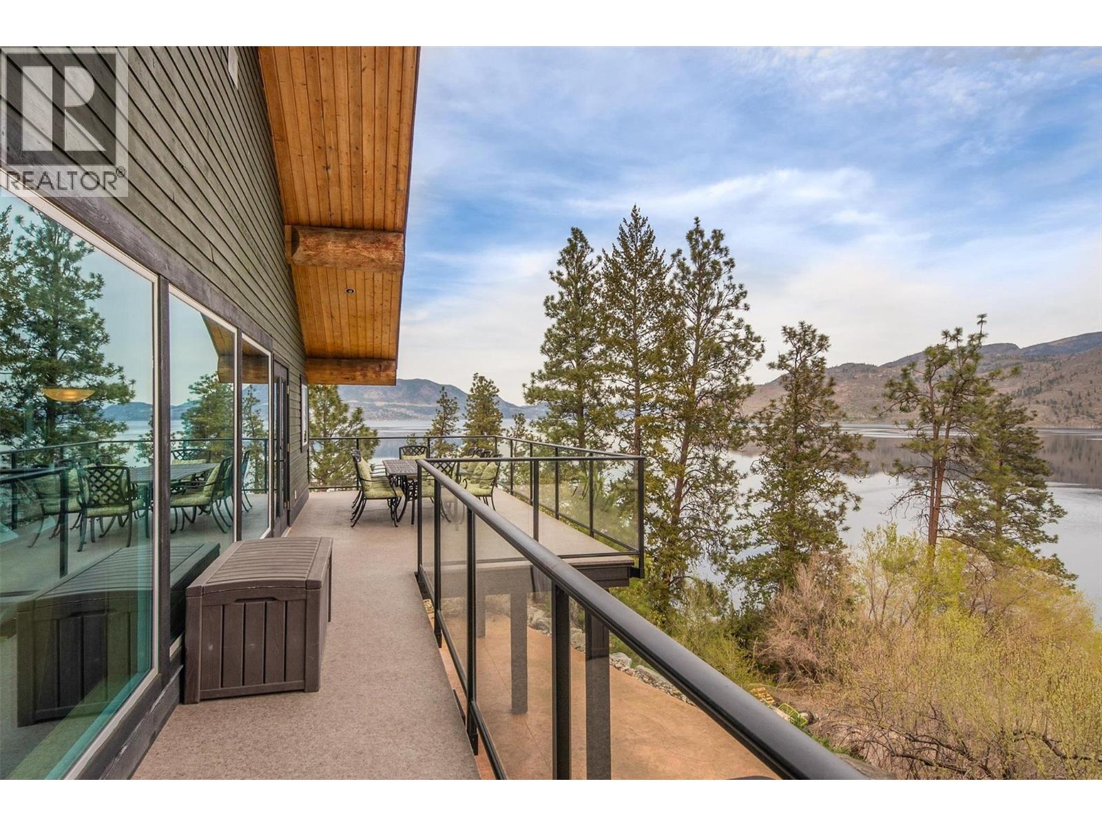 7172 Brent Road, Peachland, British Columbia  V0H 1X9 - Photo 9 - 10385559