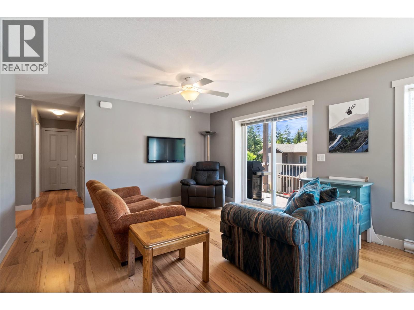 1449 1 Avenue NE Unit# 404, Salmon Arm, British Columbia  V1E 0C4 - Photo 4 - 10397479