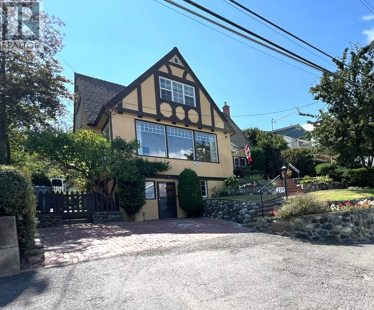 219 St Paul Street W, Kamloops, British Columbia  V2C 1G2 - Photo 1 - 10397581