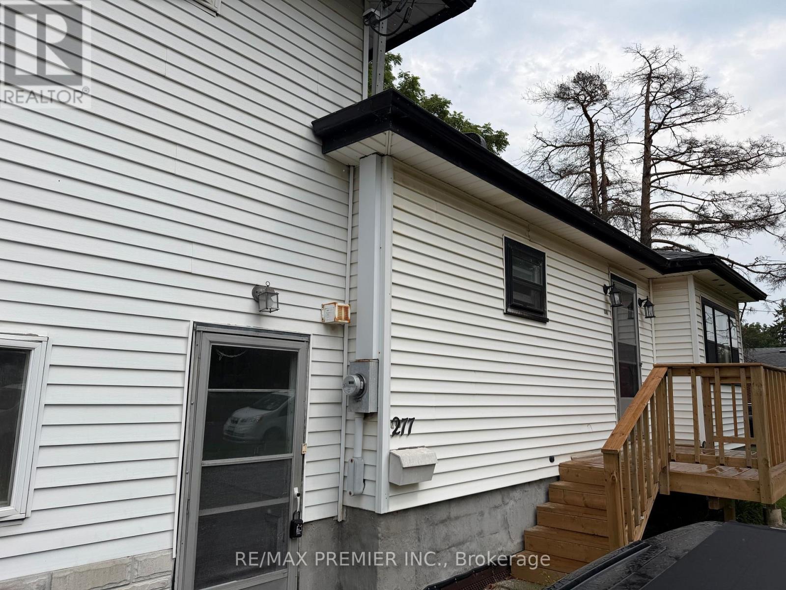 277 Gibbons Street, Oshawa, Ontario  L1J 4Y5 - Photo 2 - E13662290