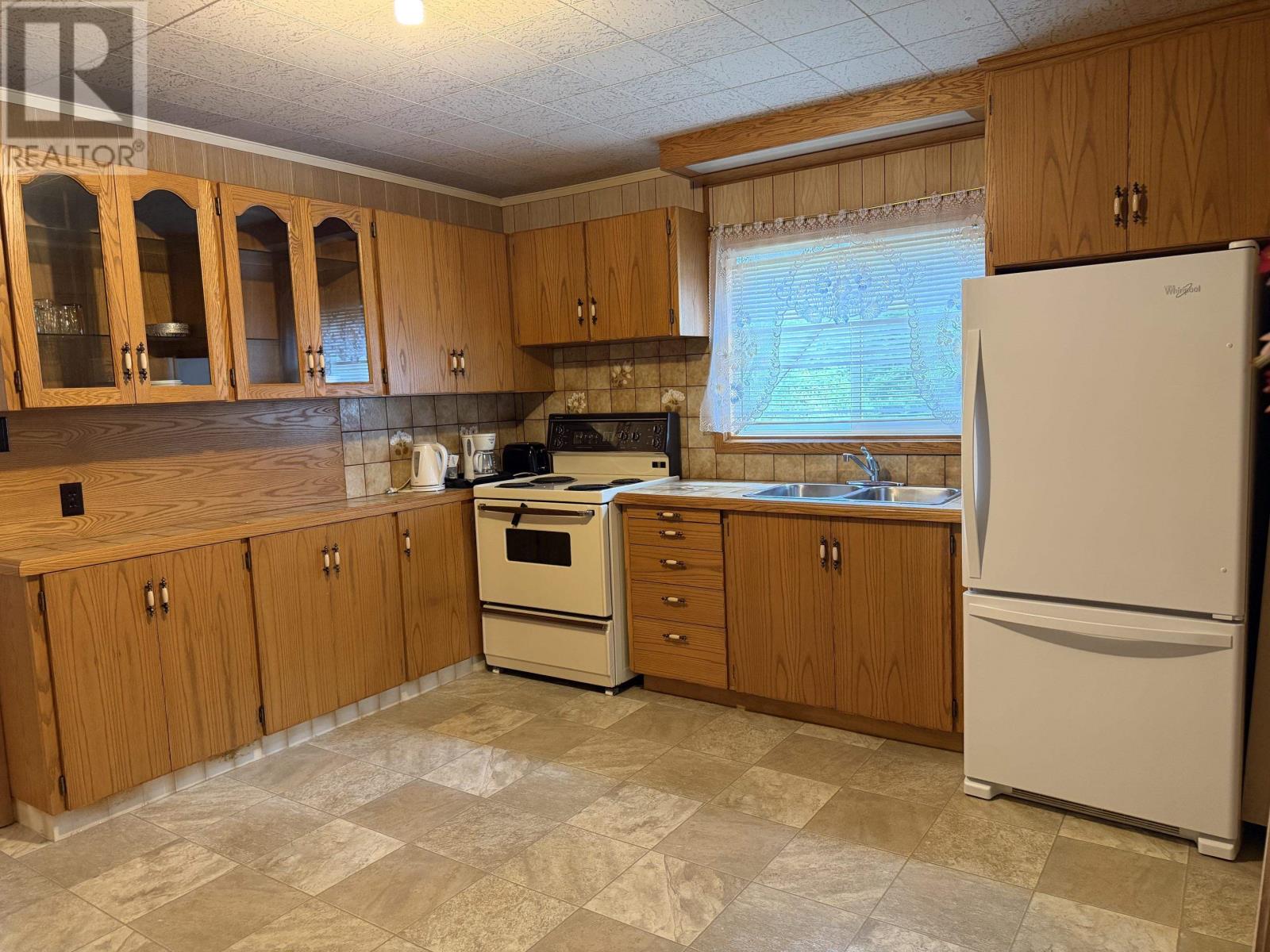 200 Ethel St, Schreiber, Ontario  P0T 2S0 - Photo 5 - TB2602364
